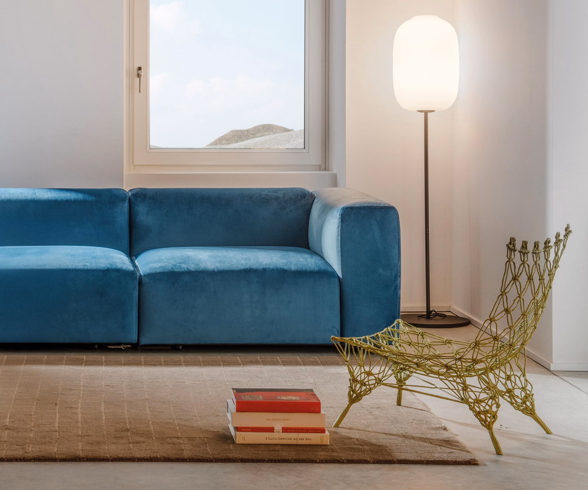Cappellini — Knotted Chair — a light form,