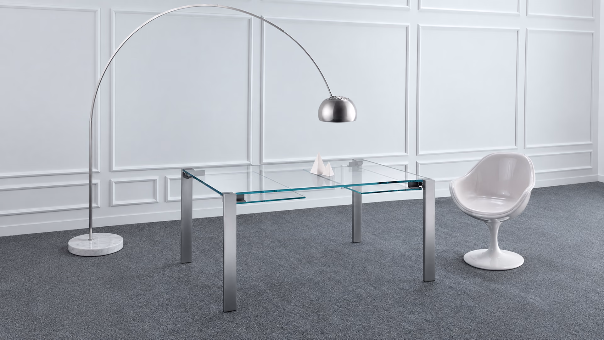 Tonelli Livingstone clear glass extending table with silver-tone legs